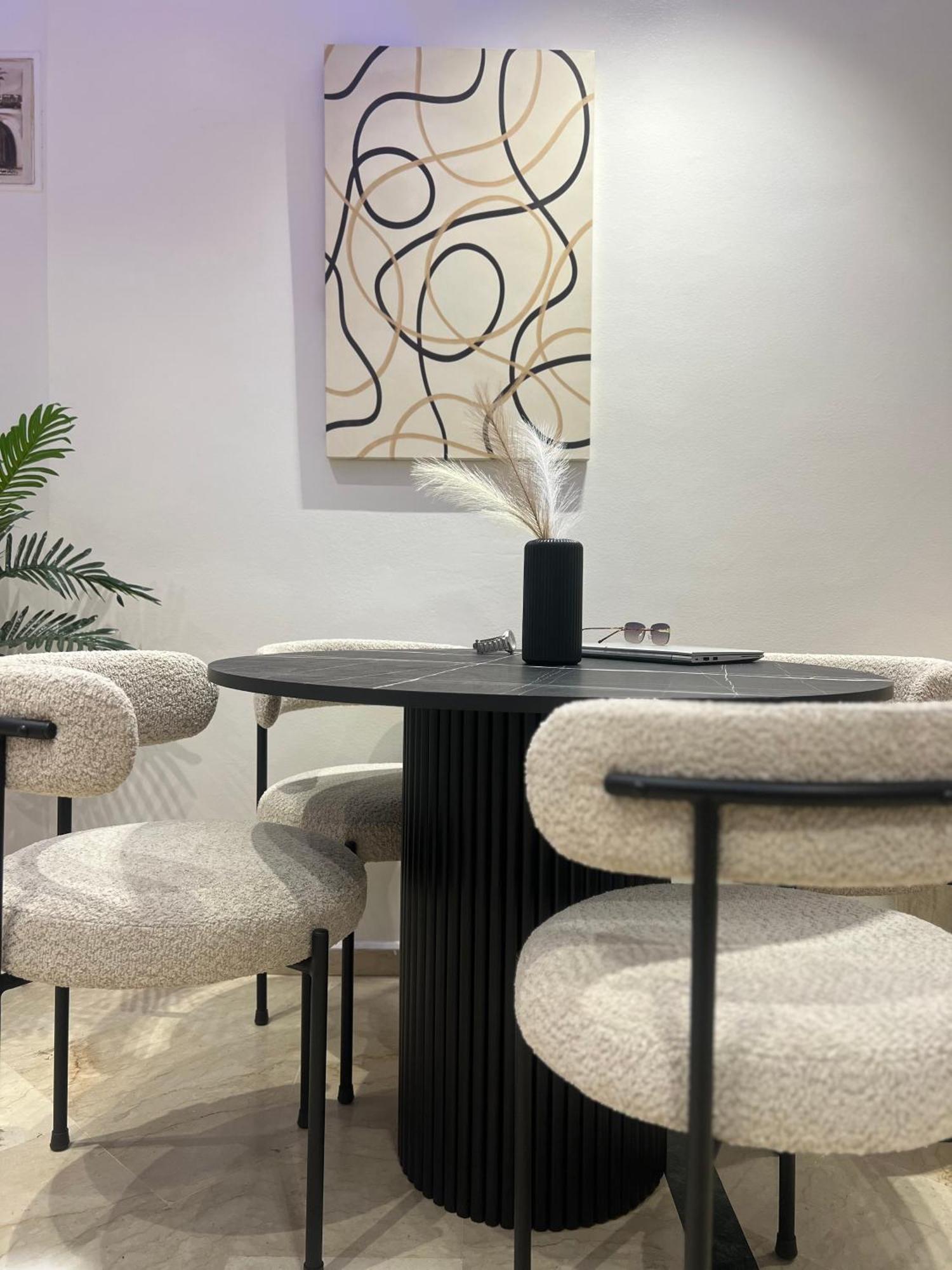 Hivernage - Stylish Apt In The Heart Of The City マラケシュ エクステリア 写真